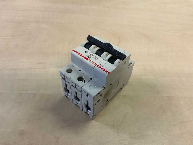 Bticino fe81nyc63t c63 aardlekautomaat (50x) - afbeelding 4 van  4