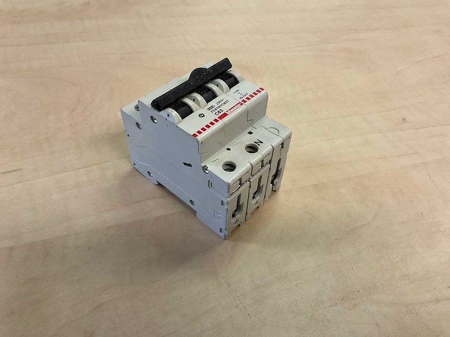 Bticino fe81nyc63t c63 aardlekautomaat (50x) - afbeelding 4 van  4