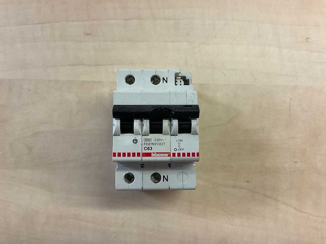 Bticino fe81nyc63t c63 aardlekautomaat (50x) - afbeelding 4 van  4