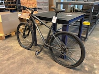 Btwin rockrider 500 mountainbike - afbeelding 2 van  5