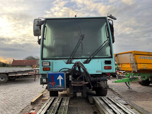 Bucher citycat 5000 straatveegmachine - afbeelding 8 van  15