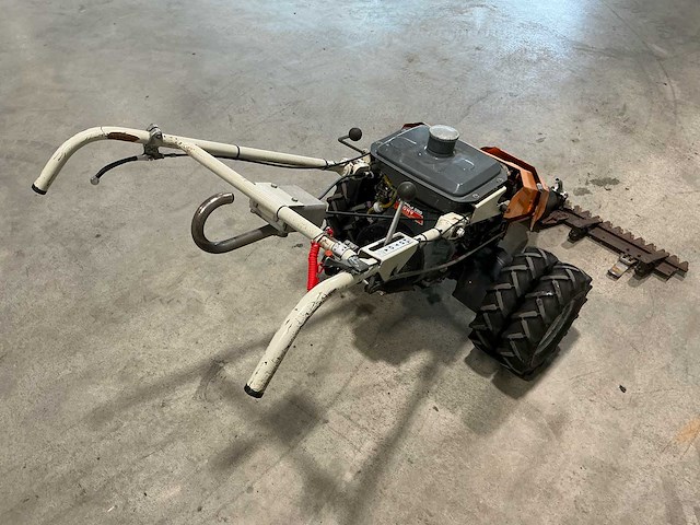 Bucher m300kl balkmaaier - afbeelding 15 van  16