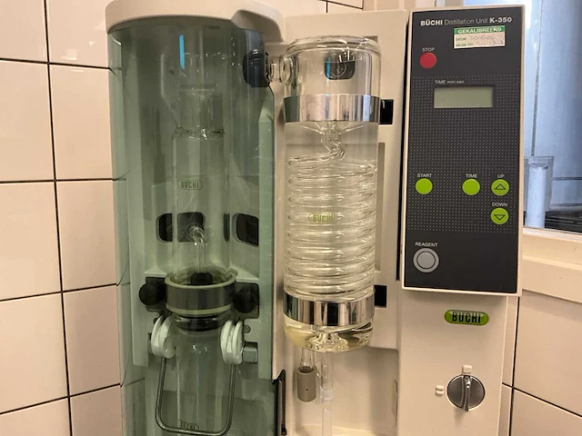 Büchi k-350 destillatieunit - afbeelding 5 van  6