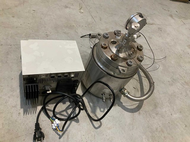 Buchiglasuster - chemische hoge drukreactor - 1x metalen tank - afbeelding 6 van  7