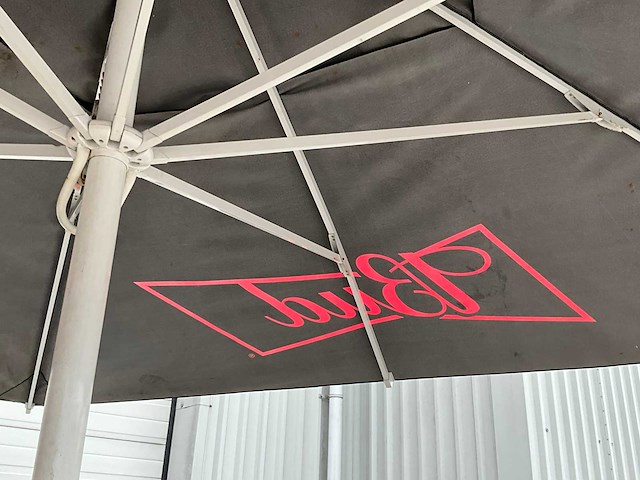 Budweiser parasols (2x) - afbeelding 3 van  26