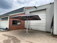 Budweiser parasols (2x) - afbeelding 7 van  26