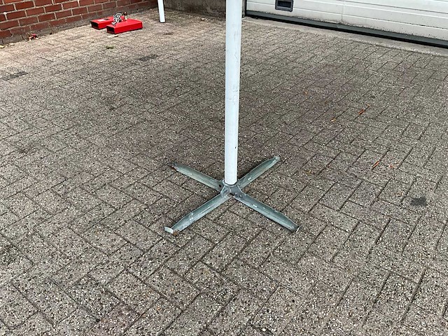 Budweiser parasols (2x) - afbeelding 24 van  26