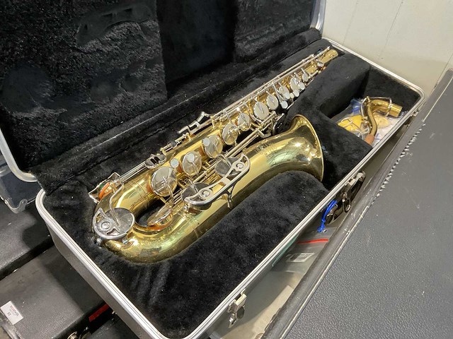 Buescher aristocrat 200 saxofoon - afbeelding 6 van  7