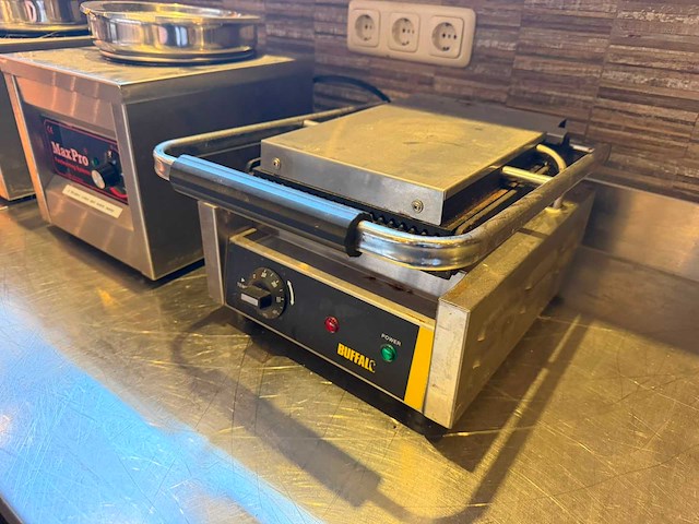 Buffalo - cd474-e-02 - contactgrill - afbeelding 2 van  3
