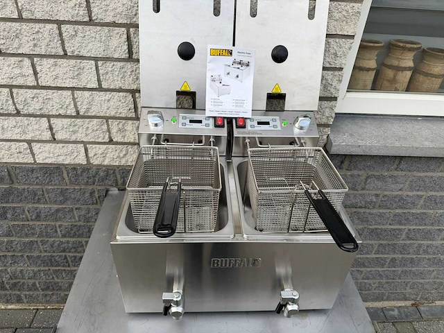 Buffalo ongebruikt - 2 pans 2x 8l - friteuse - afbeelding 1 van  6
