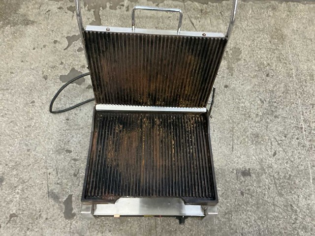 Buffalo panini grill - afbeelding 4 van  5