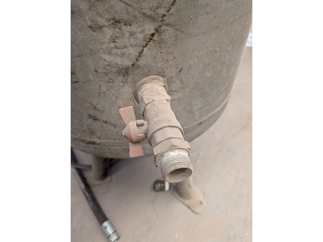 Buffertank atlas copco - afbeelding 9 van  10