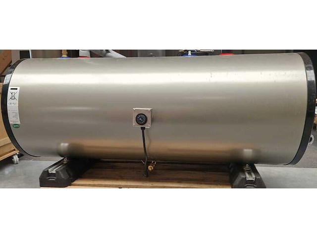 Buffervat rvs met tapspiraal 300l horizontaal let op: foto is demo model. artikel zit nieuw in doos, rvs - afbeelding 1 van  1