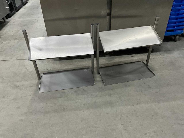 Buffet etagères (2x) - afbeelding 1 van  4