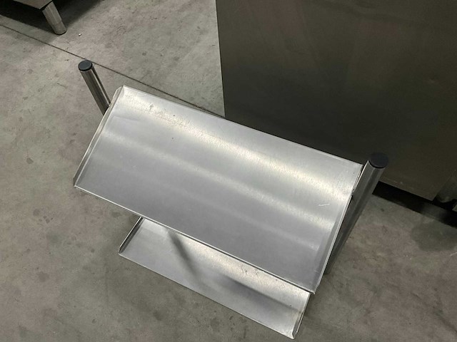 Buffet etagères (2x) - afbeelding 4 van  4