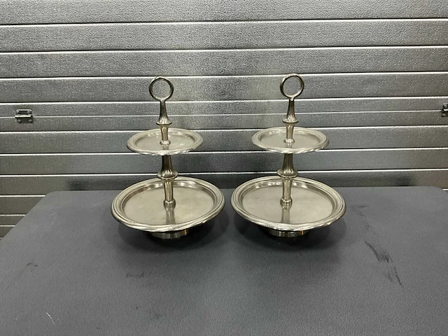 Buffet etagères (2x) - afbeelding 1 van  6