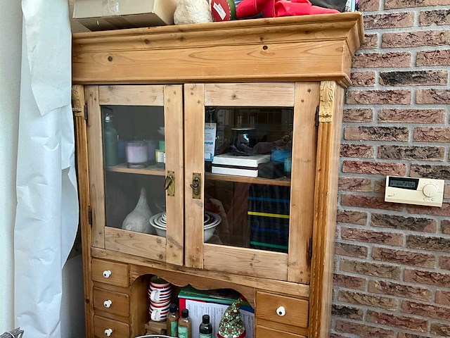 Buffetkast 95x58x195cm + inhoud - afbeelding 1 van  2