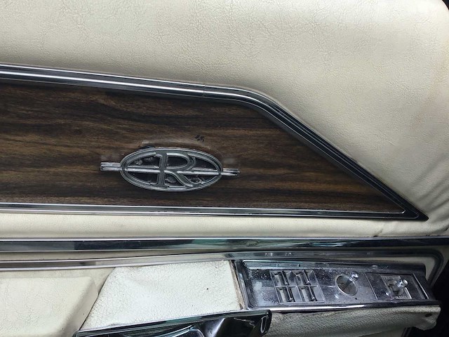 Buick - 1971 - riviera - boattail - personenauto - afbeelding 5 van  28