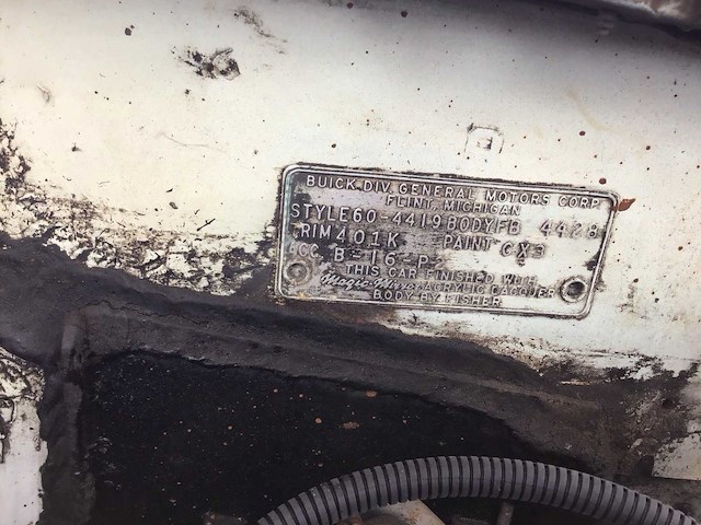 Buick - le sabre - oldtimer - afbeelding 19 van  33