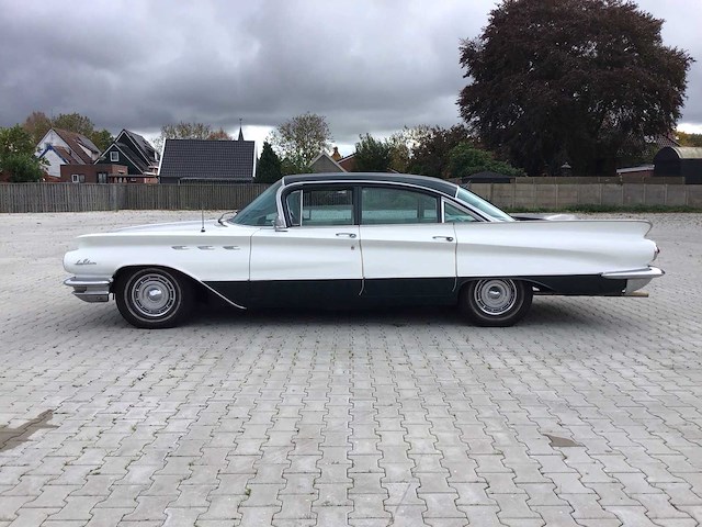 Buick - le sabre - oldtimer - afbeelding 12 van  33