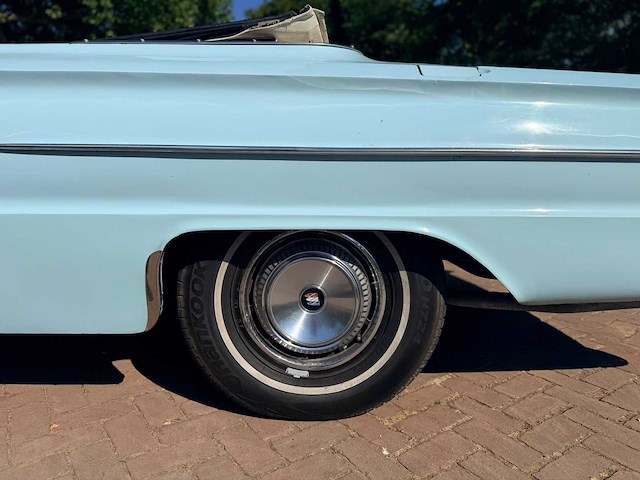 Buick invicta wildcat convertible - oldtimer - afbeelding 14 van  17