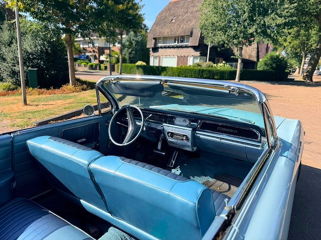 Buick invicta wildcat convertible - oldtimer - afbeelding 2 van  17