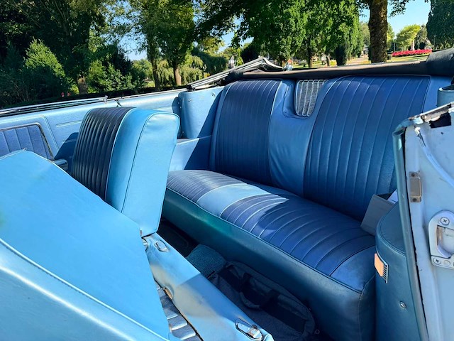 Buick invicta wildcat convertible - oldtimer - afbeelding 3 van  17