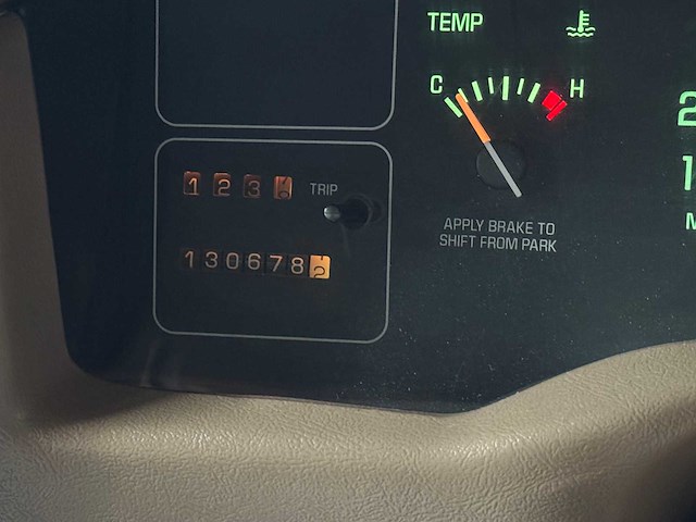 Buick roadmaster estate wagon begrafenisauto 5.7 1996, 92-hv-bb - afbeelding 11 van  41