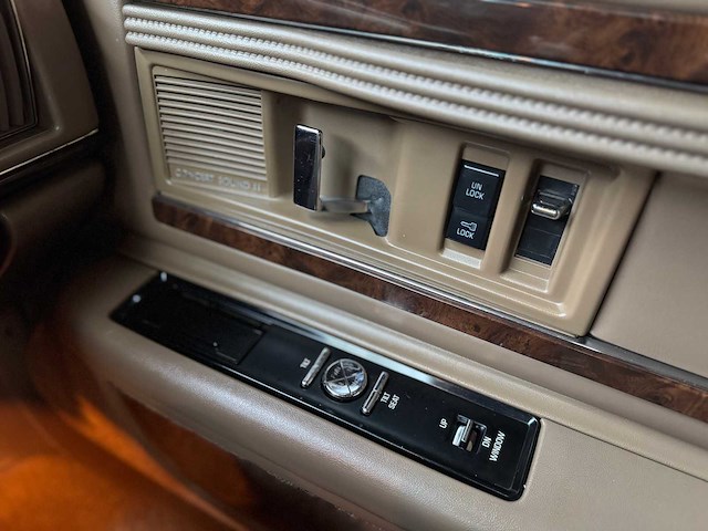 Buick roadmaster estate wagon begrafenisauto 5.7 1996, 92-hv-bb - afbeelding 16 van  41