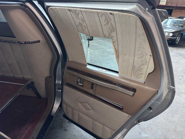 Buick roadmaster estate wagon begrafenisauto 5.7 1996, 92-hv-bb - afbeelding 20 van  41