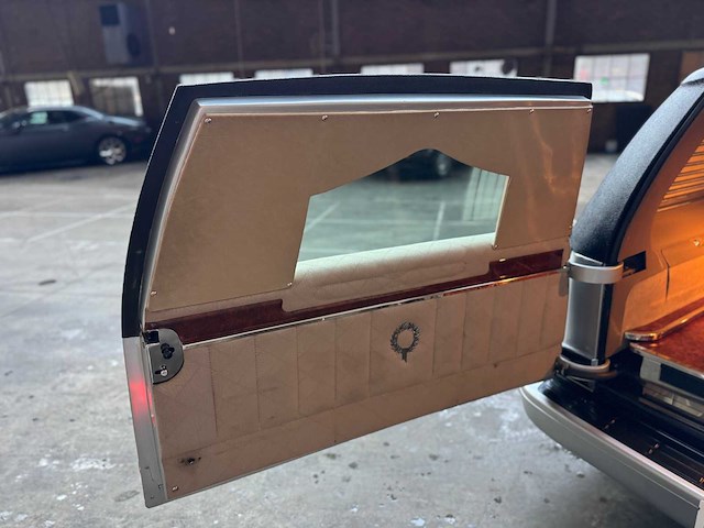 Buick roadmaster estate wagon begrafenisauto 5.7 1996, 92-hv-bb - afbeelding 28 van  41