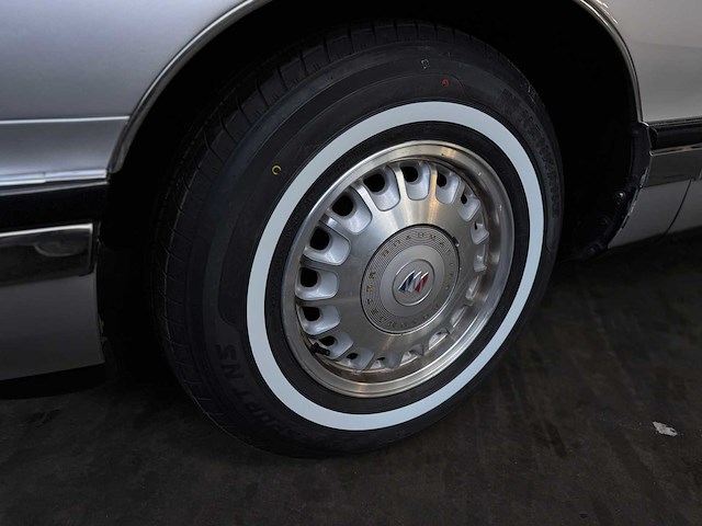 Buick roadmaster estate wagon begrafenisauto 5.7 1996, 92-hv-bb - afbeelding 36 van  41