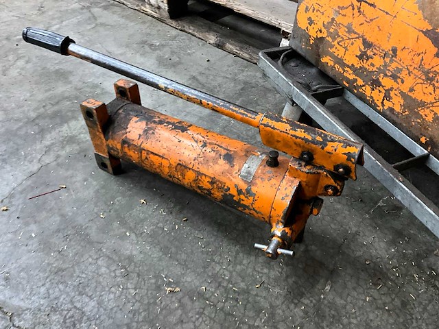 Buigmachine - afbeelding 3 van  5