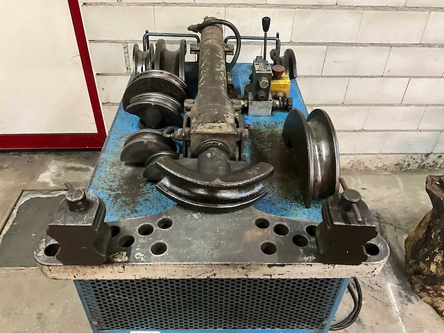 Buigmachine - afbeelding 3 van  7