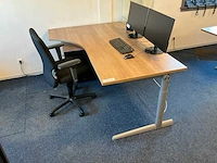 Buik bureau 180x120cm