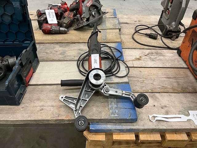 Buis bandschuurmachine - afbeelding 2 van  6