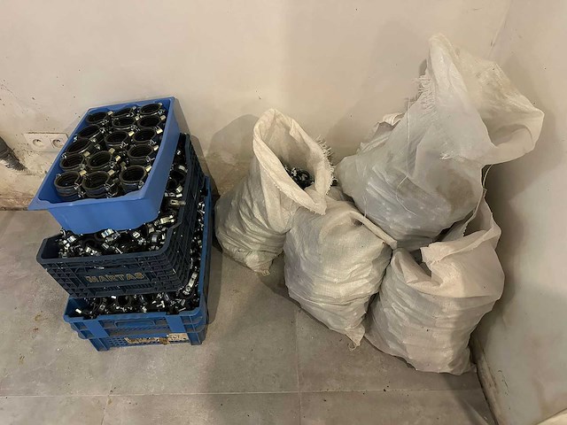 Buis klemmen - afbeelding 3 van  4