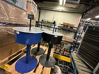Buiten asbak op voet (3x)