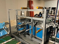 Buiten gebruik gestelde mondkapjes productielijn - afbeelding 8 van  14