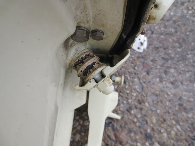 Buitenboord motor, yamaha, p450 met benzine tank - afbeelding 9 van  14