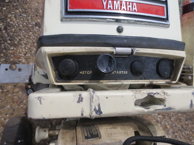 Buitenboord motor, yamaha, p450 met benzine tank - afbeelding 12 van  14