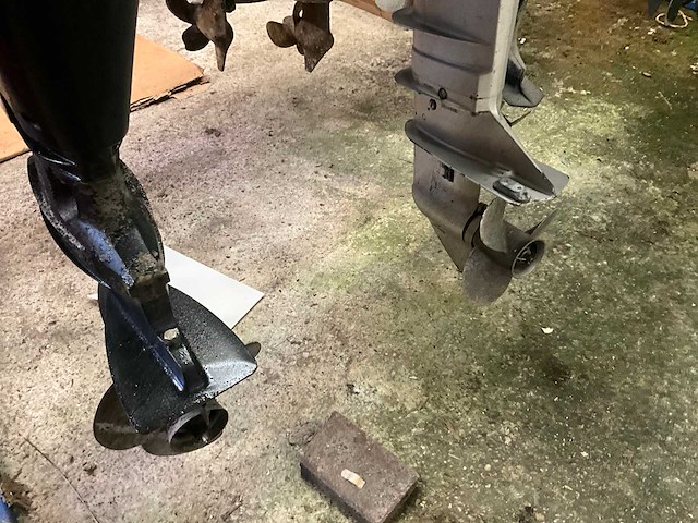 Buitenboordmotor (6x) - afbeelding 8 van  9