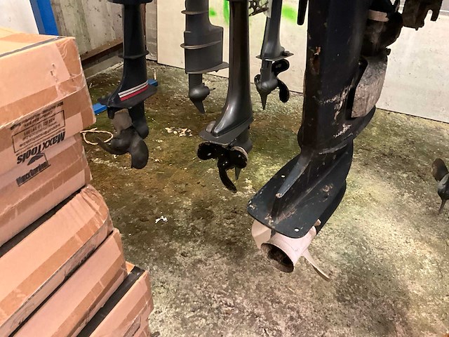 Buitenboordmotor (7x) - afbeelding 6 van  8