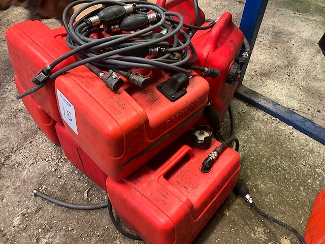 Buitenboordmotor benzine tank (7x) - afbeelding 4 van  5