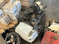 Buitenboordmotor en onderdelen (5x) - afbeelding 12 van  12