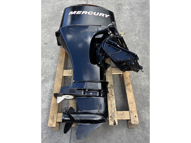 Buitenboordmotor, mercury, 50pk efi, zwart, 2003 - afbeelding 1 van  6