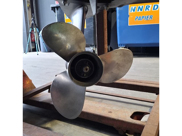 Buitenboordmotor, mercury / mariner, 50 pk / 4 takt, complete set met afstandsbediening en tank - afbeelding 21 van  24