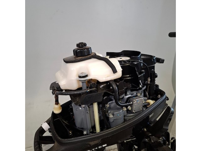 Buitenboordmotor op trolley, suzuki, df6a, 2021 - afbeelding 13 van  15