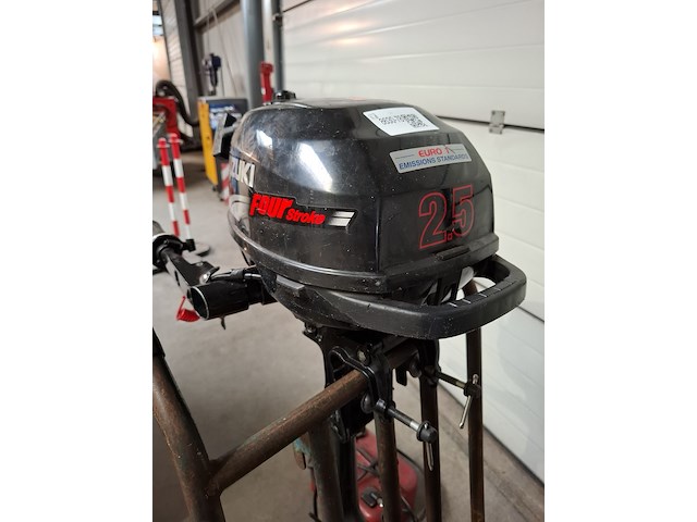 Buitenboordmotor, suzuki, 2007 - afbeelding 2 van  8