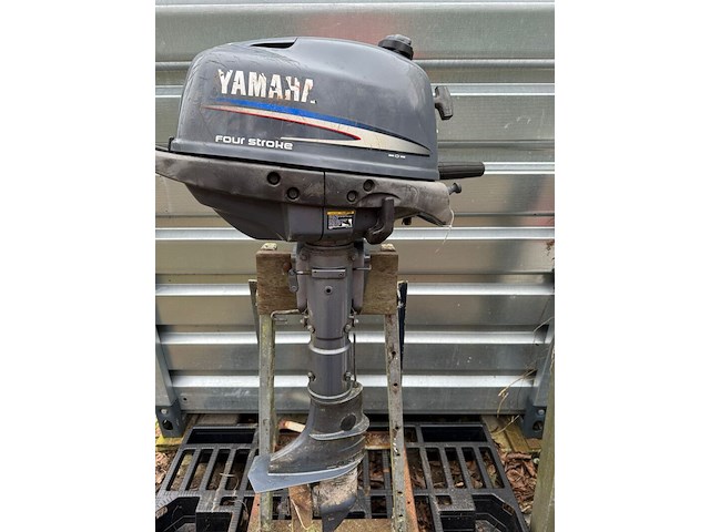 Buitenboordmotor, yamaha, 4 pk | kortstaart, 2002 - afbeelding 1 van  13